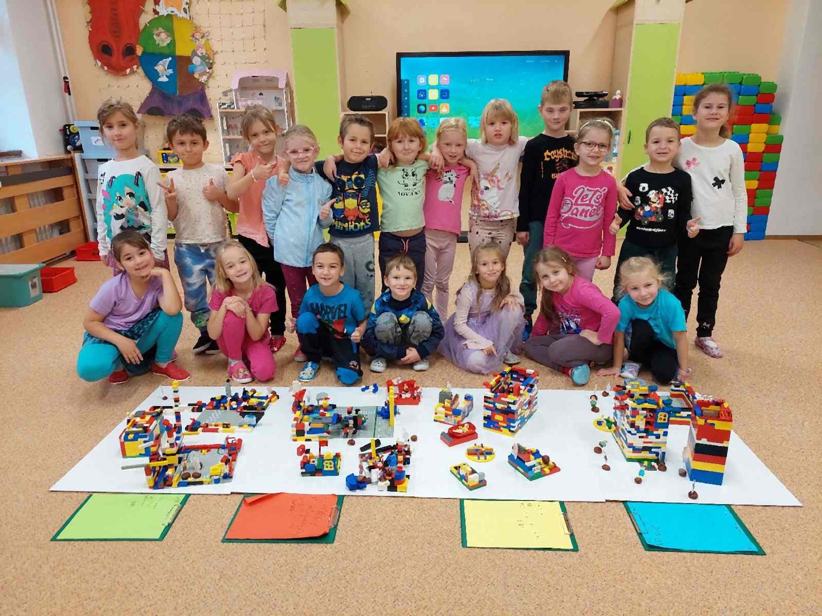 Jak se vyrábí LEGO aneb týden plný tvoření a objevování u Soviček