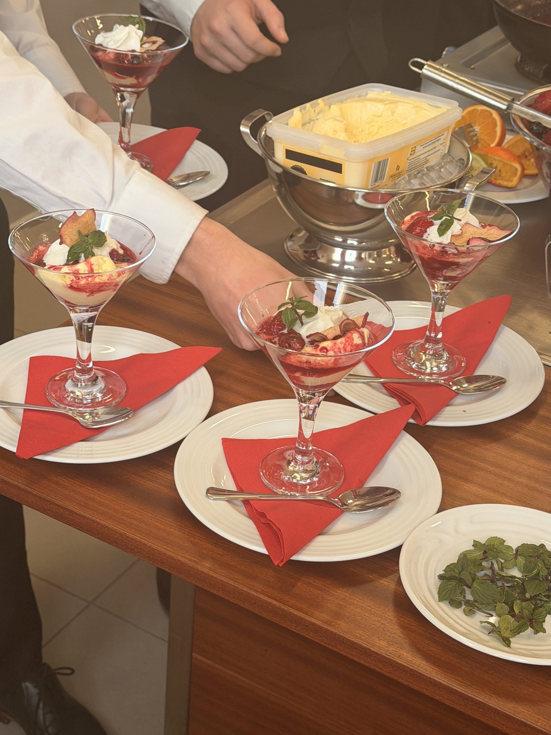 Osmáci nahlédli do světa hotelnictví – zážitky, které inspirují