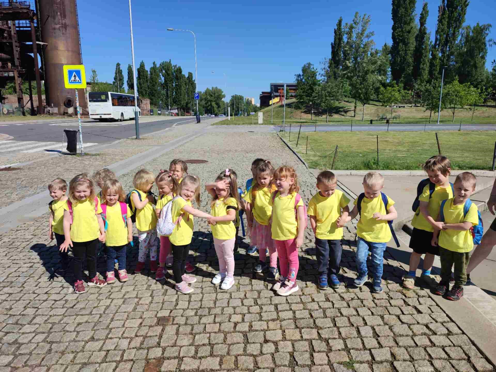 Děti ze Sluníček navštívily v Ostravě Svět techniky - zvětšit obrázek